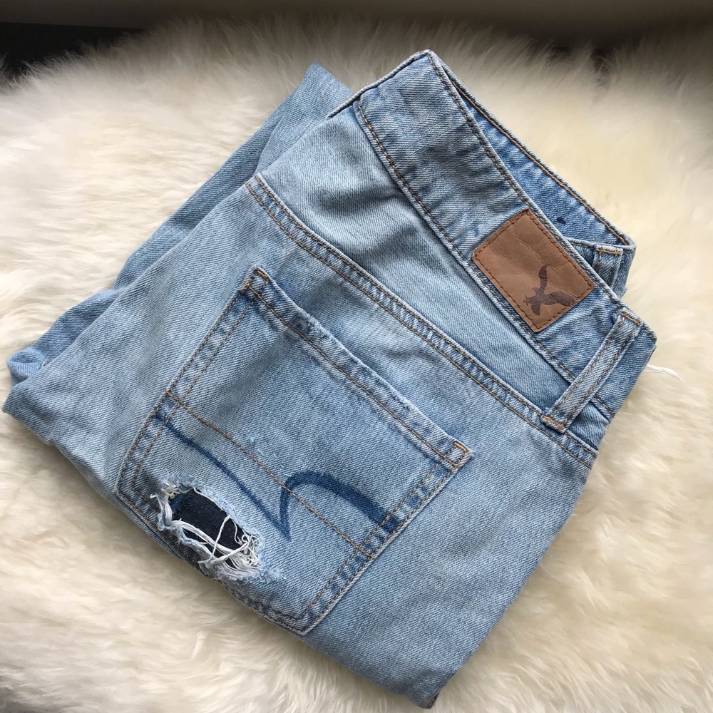 Distressed AE Jeans